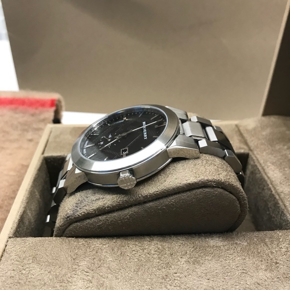 NEW Burberry BU 9901 42mm Silver steel Men’s watch - Picture 2 of 7